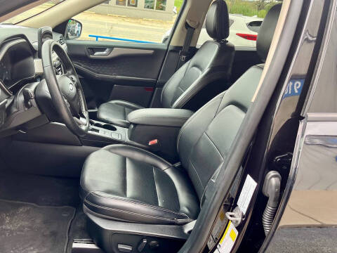 2020 Ford Escape SEL