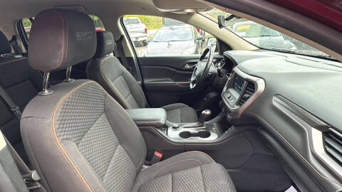 2018 GMC Acadia SLE-2