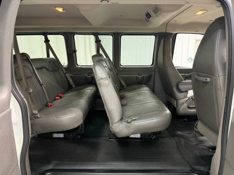 2018 Chevrolet Express LS 2500