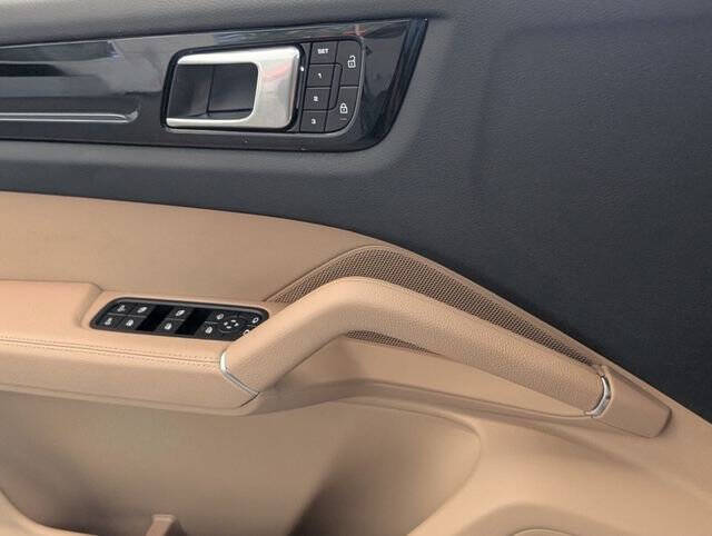 2023 Porsche Cayenne