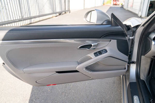 2012 Porsche 911 11