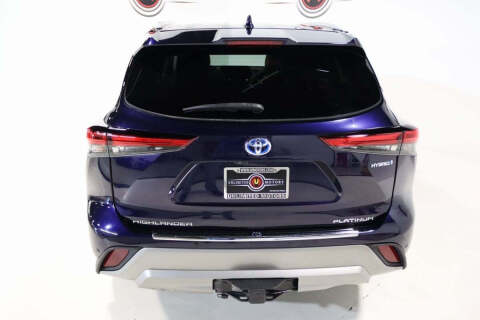 2021 Toyota Highlander Hybrid Platinum