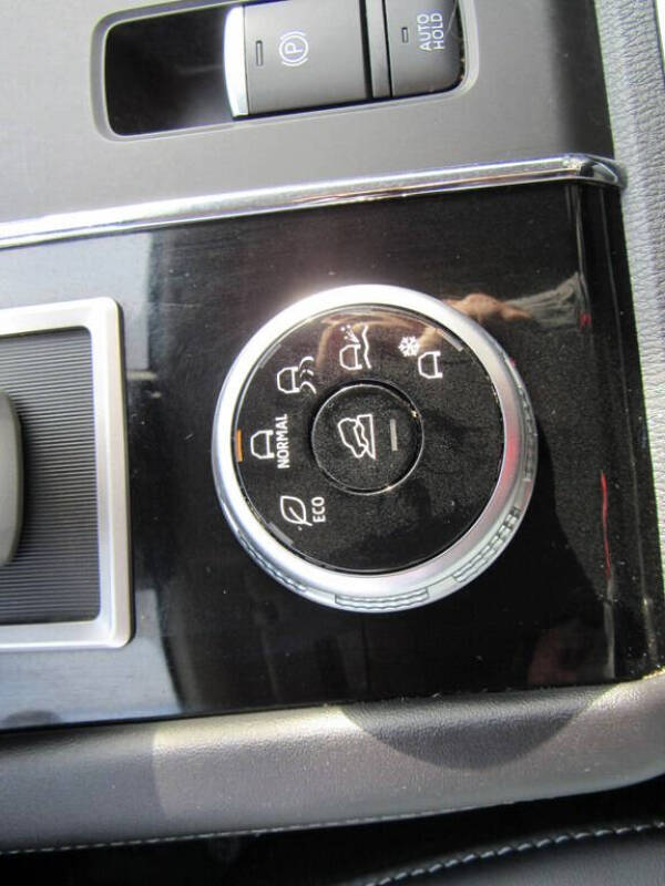 2022 Mitsubishi Outlander SE Launch Edition