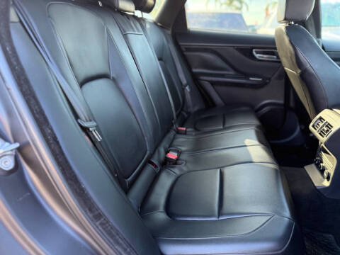 2017 Jaguar F-PACE 35t Premium