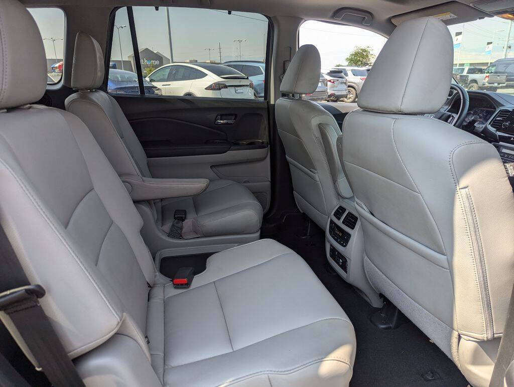 2021 Honda Pilot for sale at Axio Auto Boise in Boise, ID