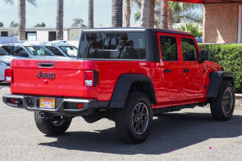 2022 Jeep Gladiator Sport