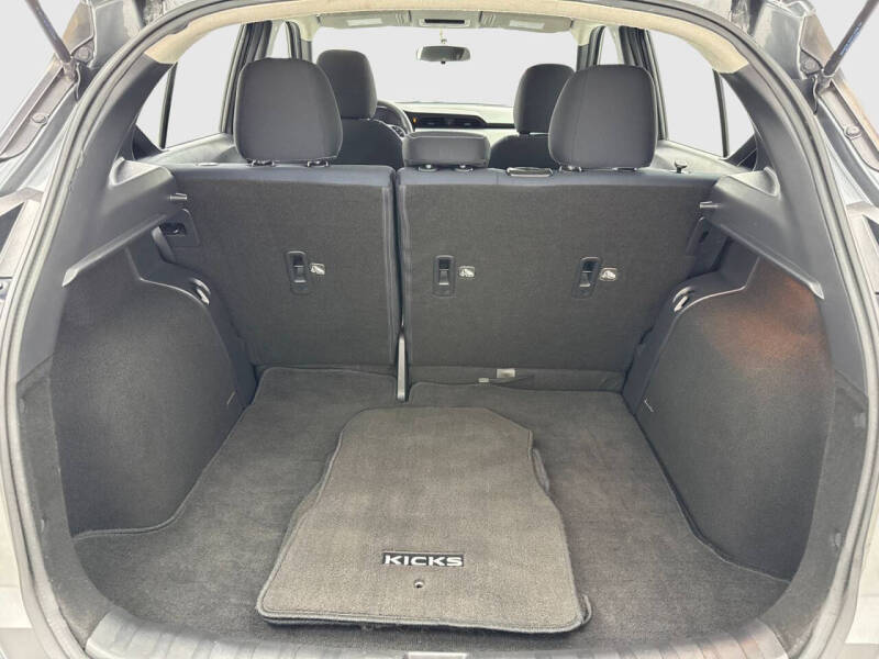 2018 Nissan Kicks S