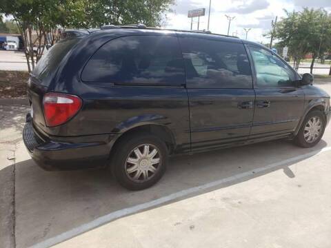 2004 Chrysler Town and Country for sale at Bad Credit Call Fadi in Dallas TX
