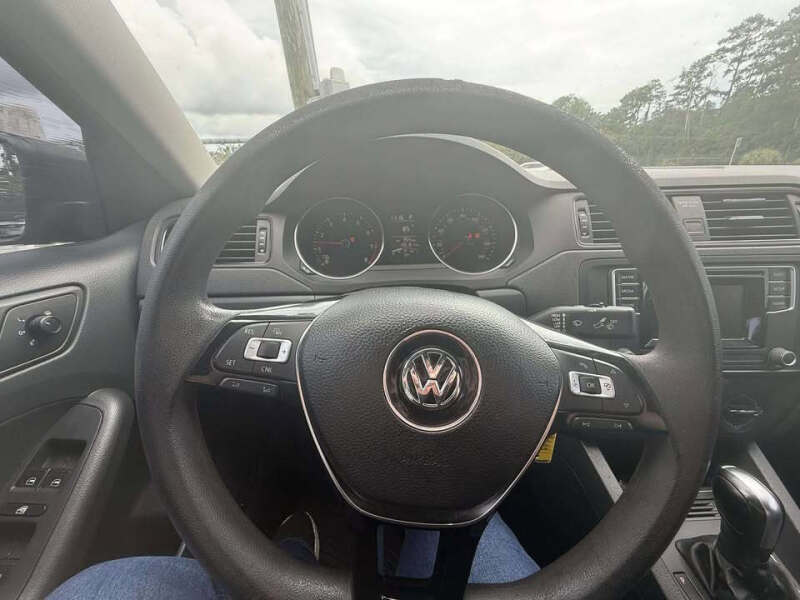 2016 Volkswagen Jetta