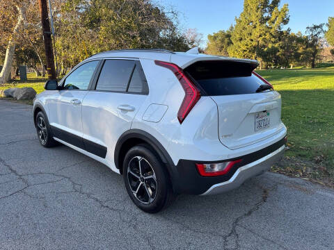2025 Kia Niro EX