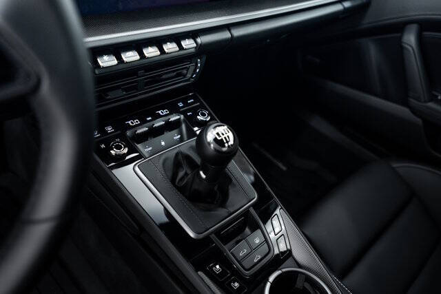 2024 Porsche 911 Carrera 4 GTS