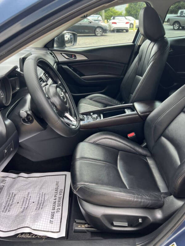 2018 Mazda MAZDA3 Touring