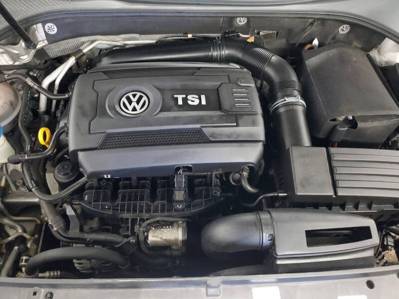 2014 Volkswagen Passat 1.8T SE