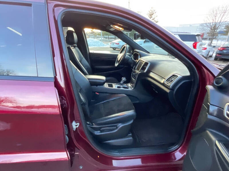 2017 Jeep Grand Cherokee Laredo