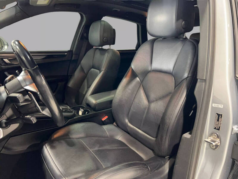 2016 Porsche Macan S