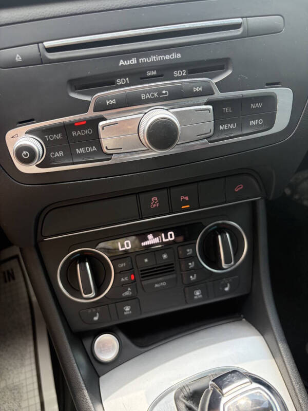 2017 Audi Q3 2.0T quattro Premium