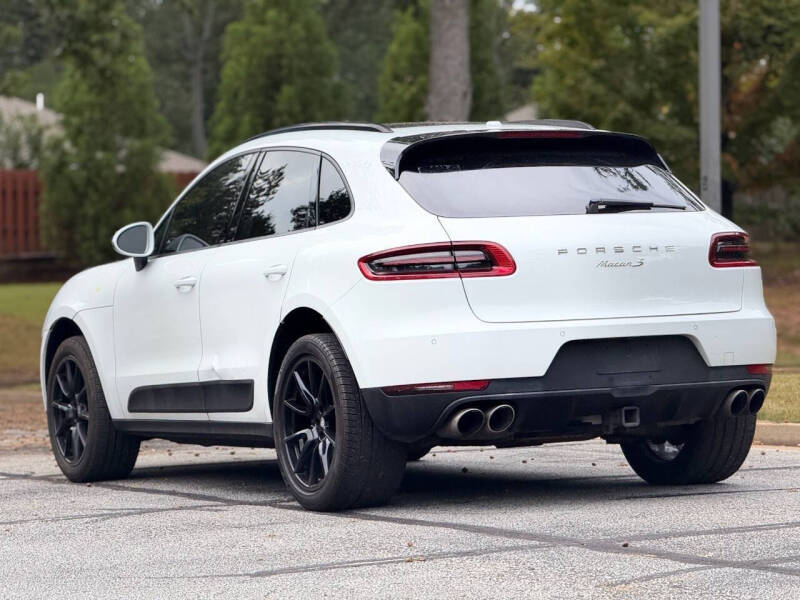 2017 Porsche Macan Turbo