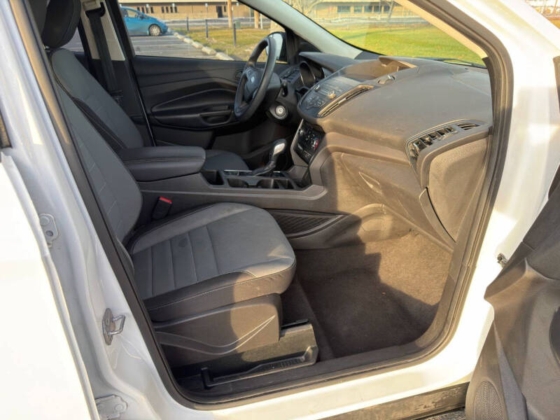 2019 Ford Escape S
