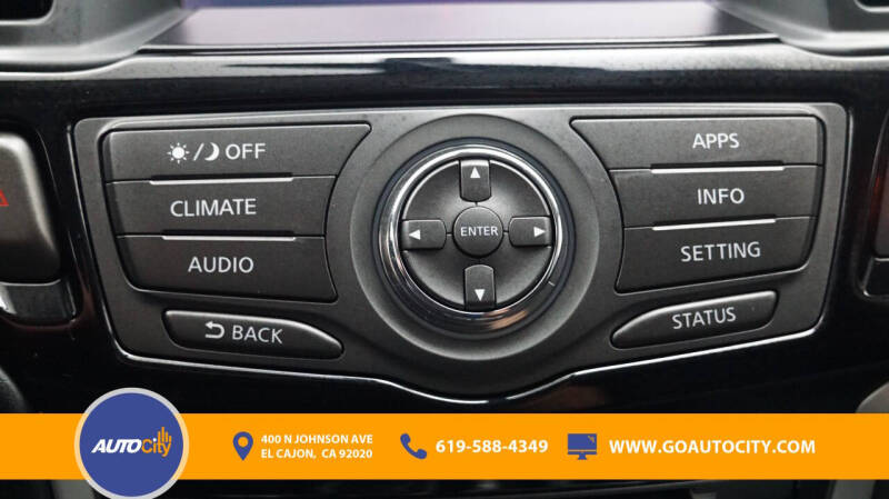 2020 Nissan Pathfinder SV