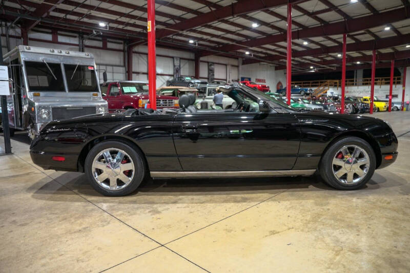 2002 Ford Thunderbird Deluxe