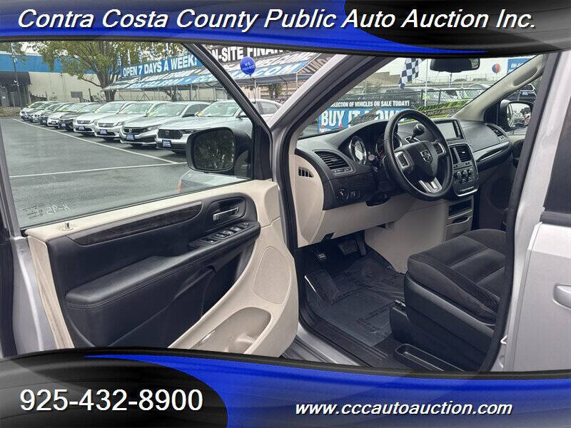 2017 Dodge Grand Caravan SE