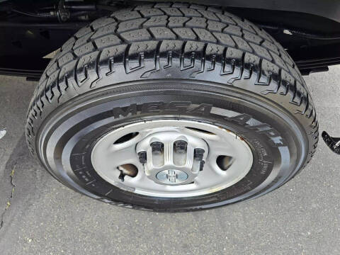 2017 Chevrolet Express 2500