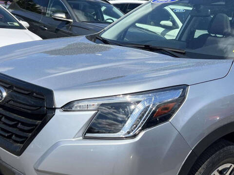 2022 Subaru Forester Premium