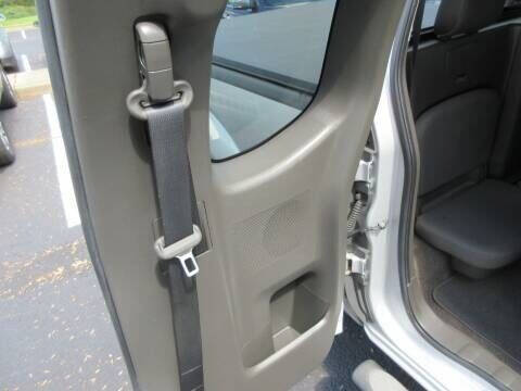 2010 Nissan Frontier LE