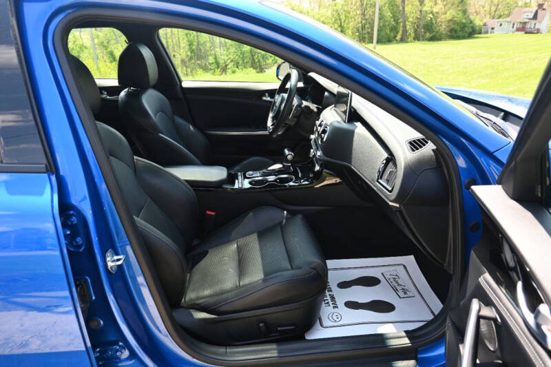 2021 Kia Stinger GT-Line
