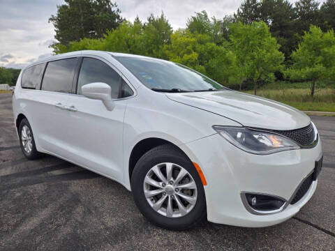 2018 Chrysler Pacifica Touring Plus