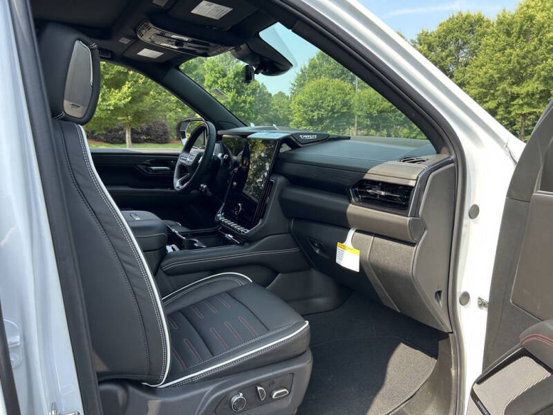 2025 GMC Yukon AT4 Ultimate