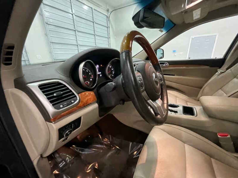 2011 Jeep Grand Cherokee Overland