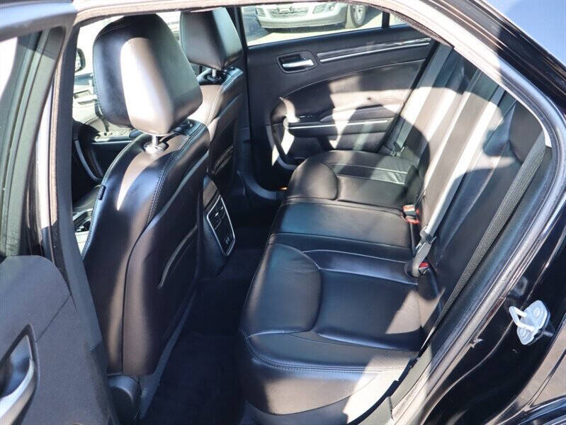 2018 Chrysler 300 Touring