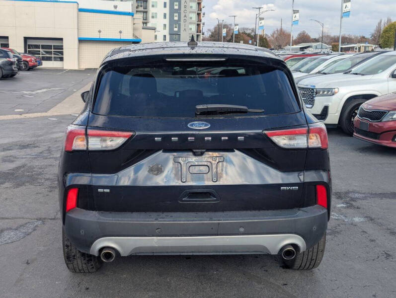 2021 Ford Escape SE