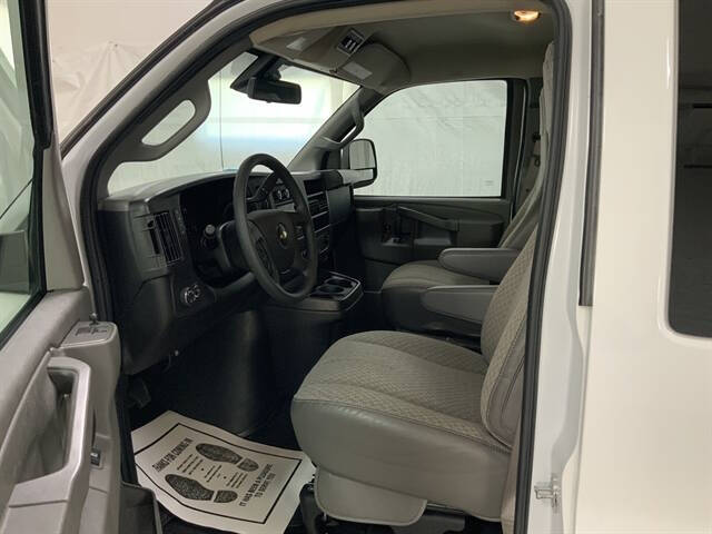 2024 Chevrolet Express LT 3500
