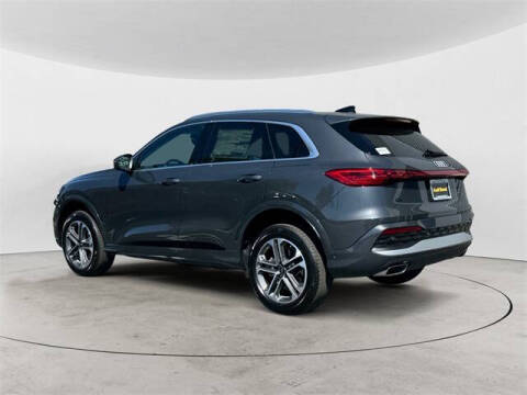 2025 Audi Q5 quattro Premium TFSI