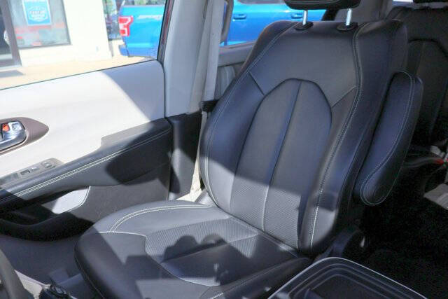 2021 Chrysler Voyager LXi