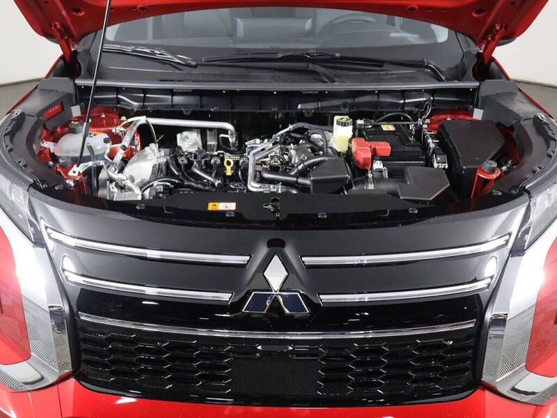 2025 Mitsubishi Outlander ES