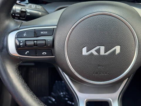 2023 Kia K5