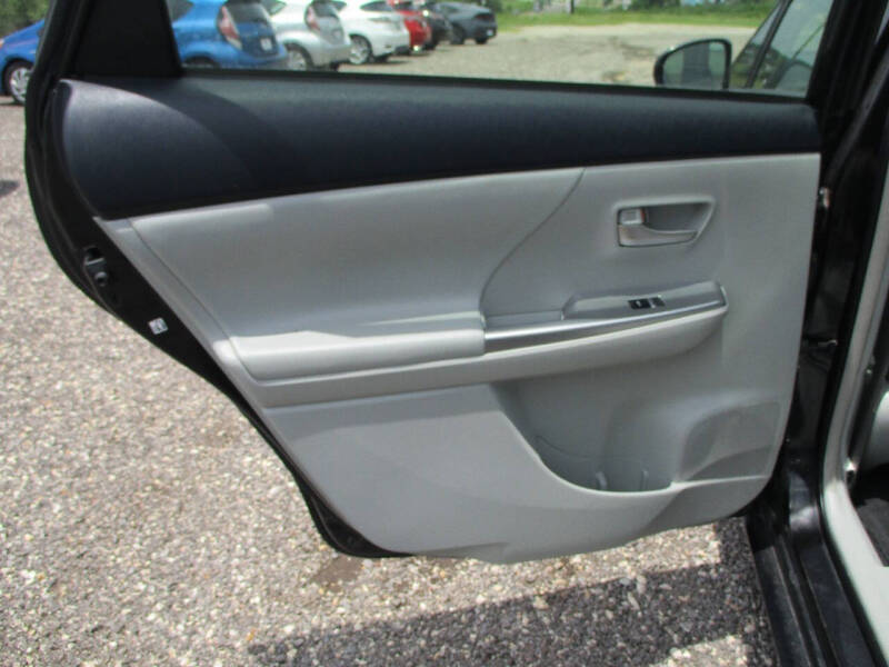 2012 Toyota Prius v Five
