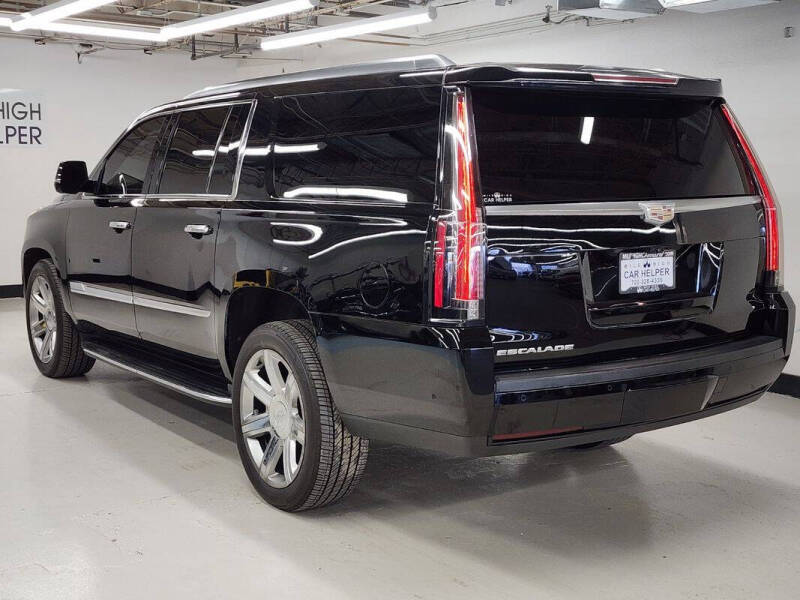 2019 Cadillac Escalade ESV Luxury