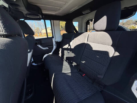 2012 Jeep Wrangler Unlimited Sahara