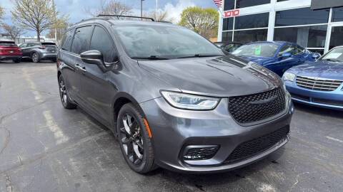 2022 Chrysler Pacifica Touring L
