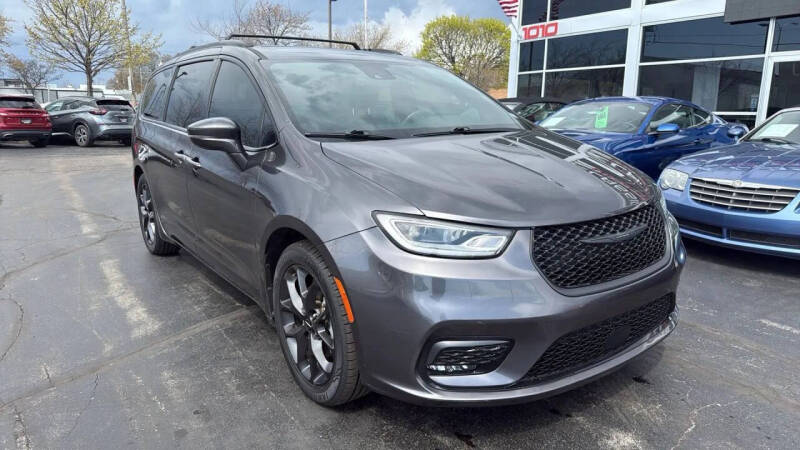 2022 Chrysler Pacifica Touring L