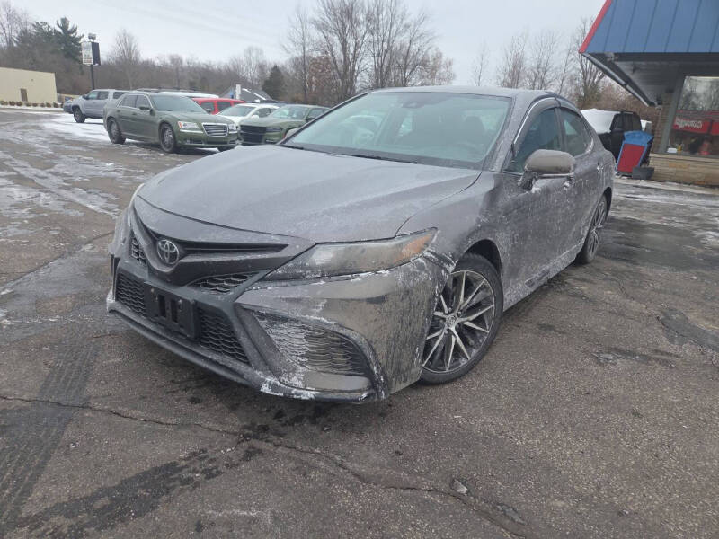 2023 Toyota Camry SE Nightshade's photo