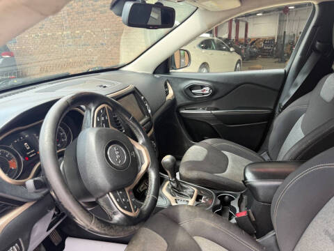 2014 Jeep Cherokee Altitude