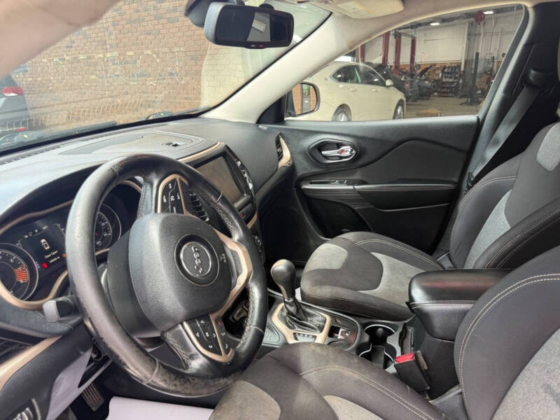 2014 Jeep Cherokee Altitude