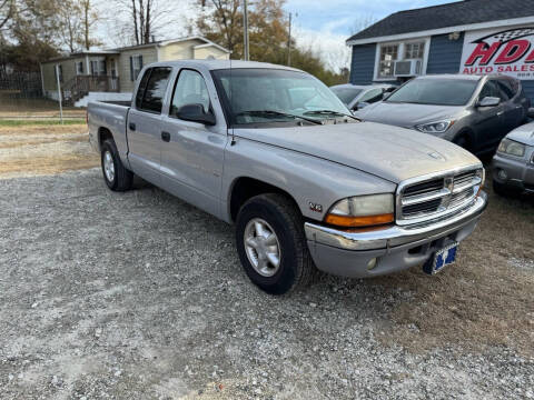 2000 Dodge Dakota for sale at HDH Auto Sales LLC in Greer SC