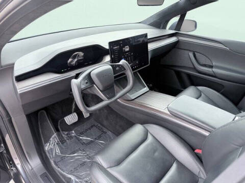 2023 Tesla Model X Standard Range