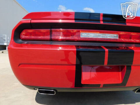 2011 Dodge Challenger SRT8 392